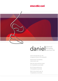 Titelblatt der Broschüre 'daniel – Advanced Rhinoplasty Instrument Set'. Oben ist eine stilisierte Illustration eines Gesichts im Profil zu sehen, bestehend aus einer schwarzen Linie vor einem abstrakten, mehrfarbigen Hintergrund in Rot- und Violetttönen. Darunter befinden sich mehrsprachige Beschreibungen des Instrumentensets für fortgeschrittene Rhinoplastik (Nasenoperationen) in Deutsch, Englisch, Spanisch, Französisch und Italienisch.